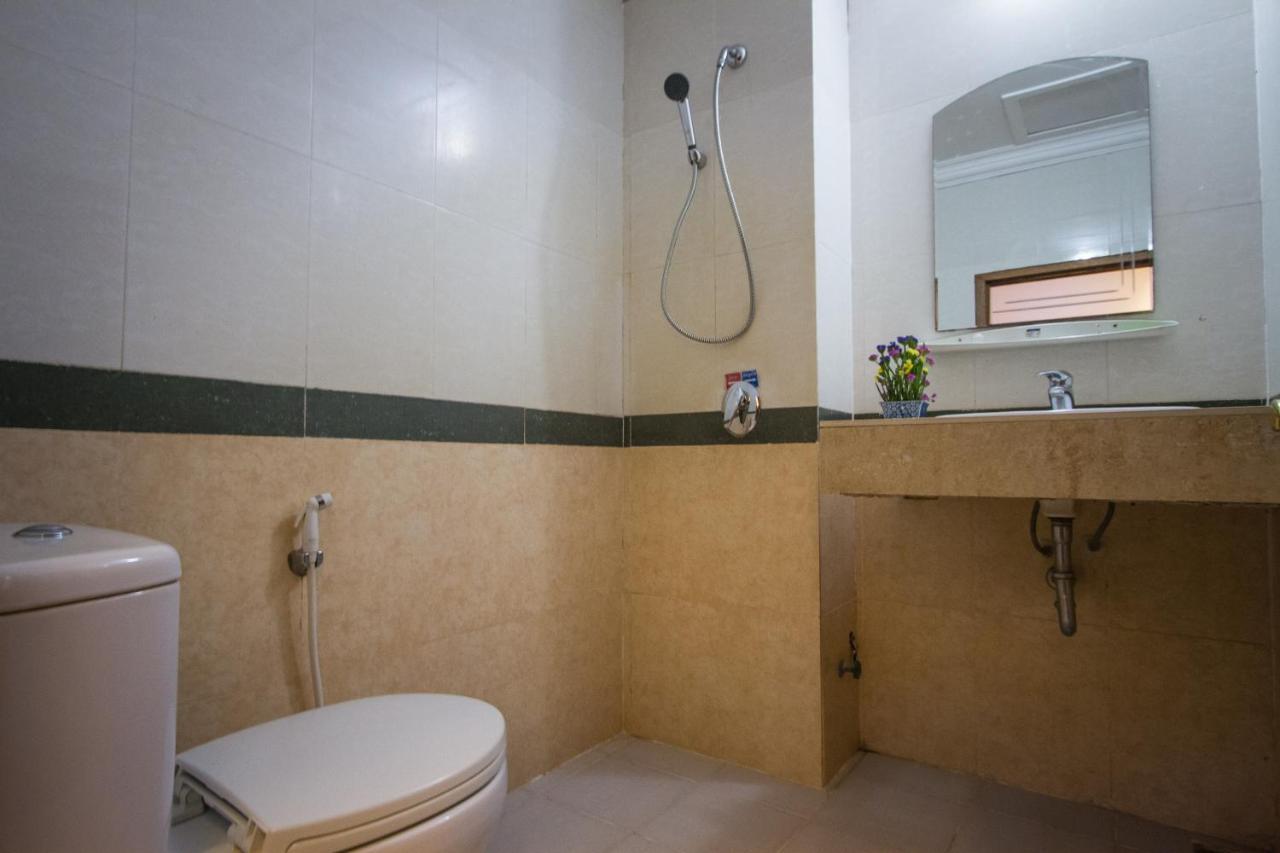 Botoum Hotel Sisophon Room photo