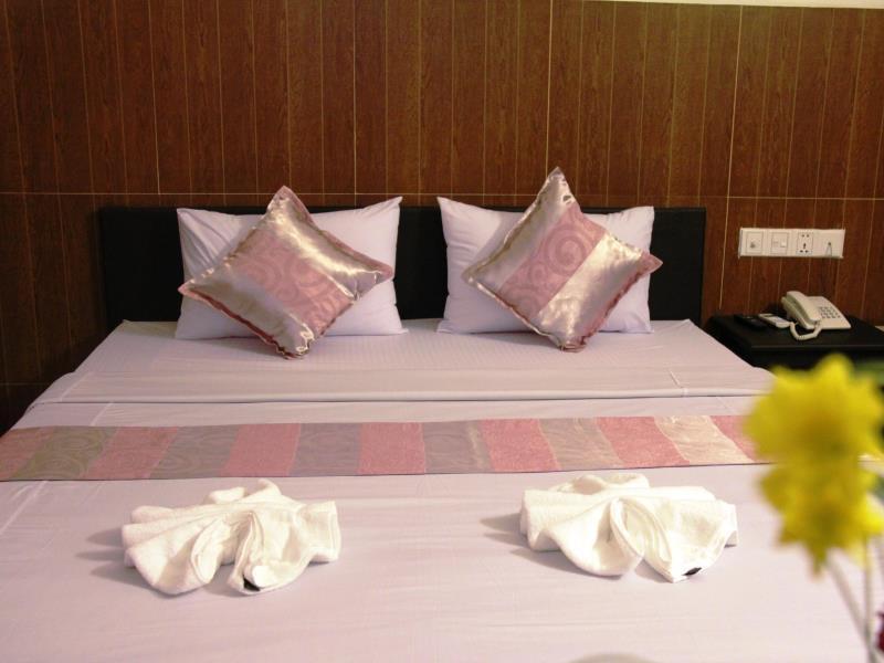 Botoum Hotel Sisophon Exterior photo
