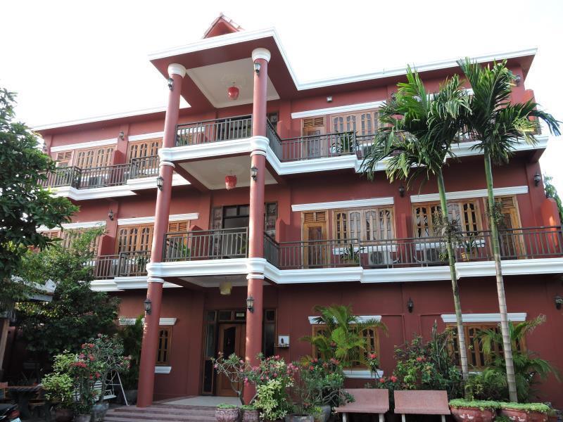Botoum Hotel Sisophon Exterior photo