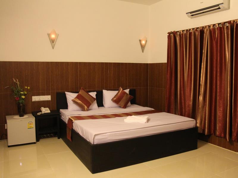 Botoum Hotel Sisophon Exterior photo